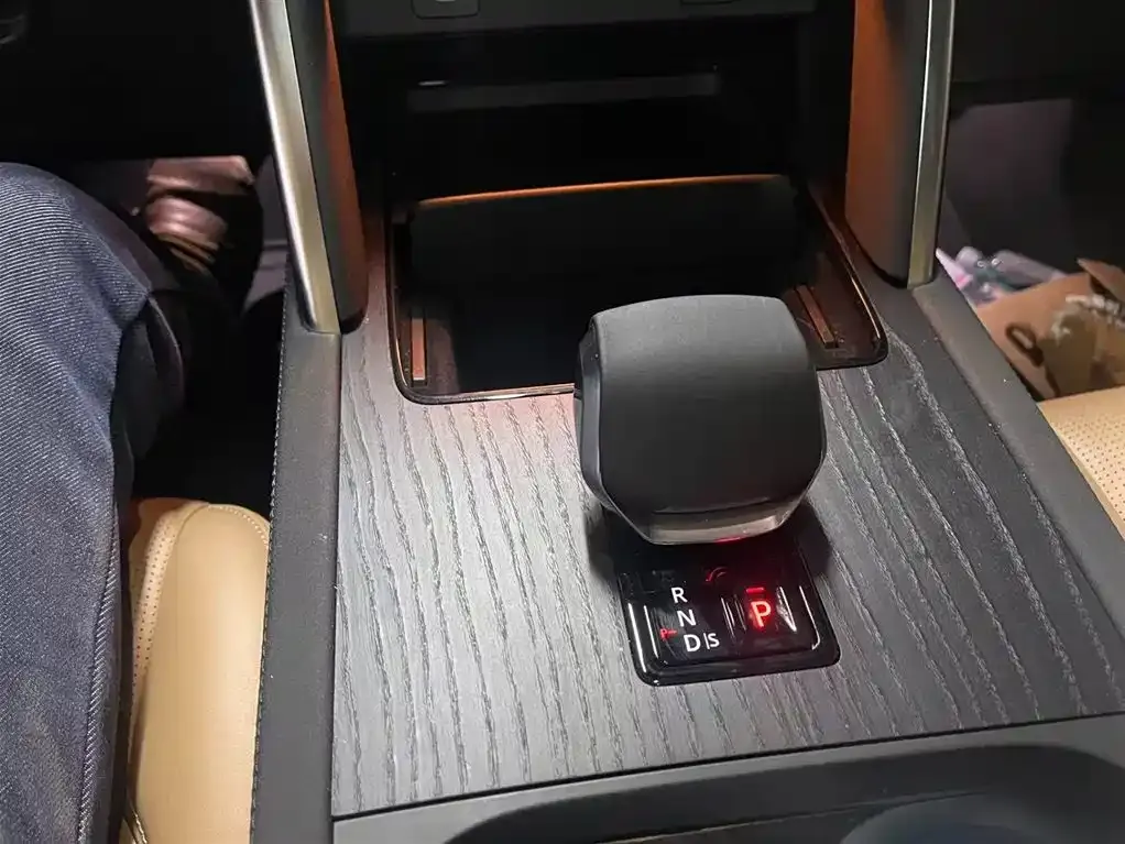 Land Rover Discovery Sport 2024 из CN, фото 10