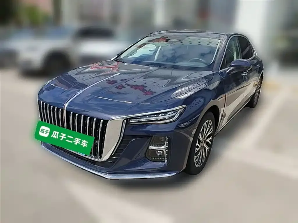 Hongqi H5 — фото 1