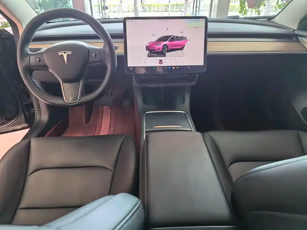 Tesla Model 3 — фото 2