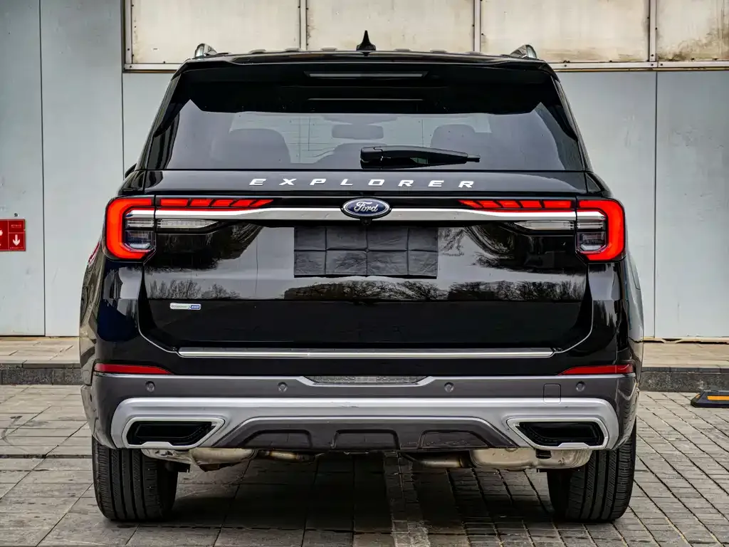 Ford Explorer — фото 2