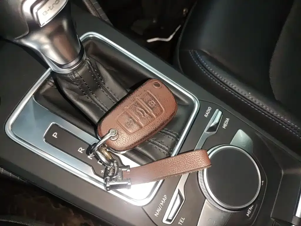 Audi Q2L e-tron 2021 из CN, фото 8