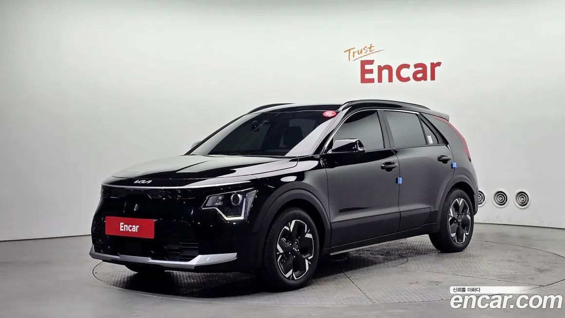Kia Niro — фото 1