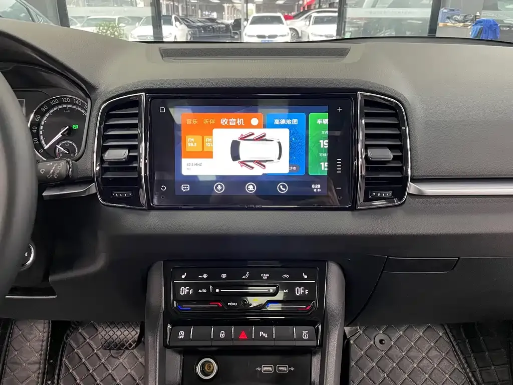 Skoda Karoq 2021 из CN, фото 9