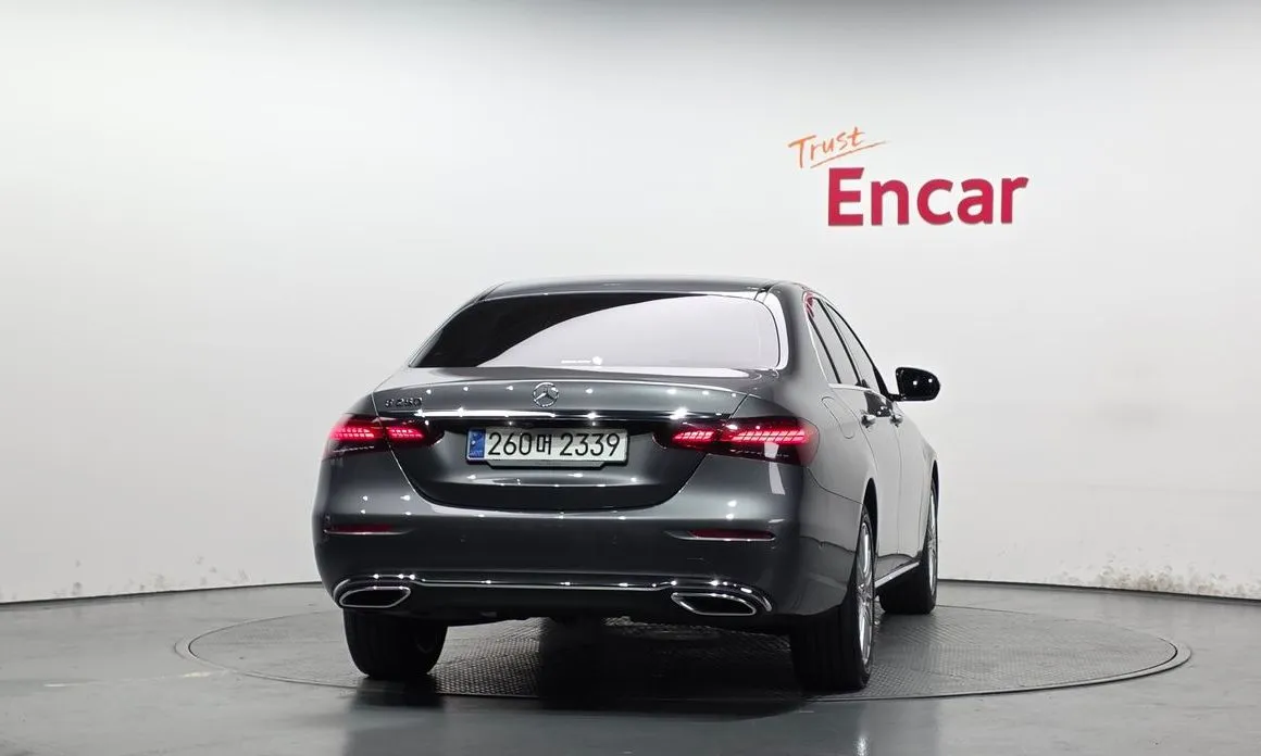 Mercedes-Benz E-Class 2023 из KR, фото 3