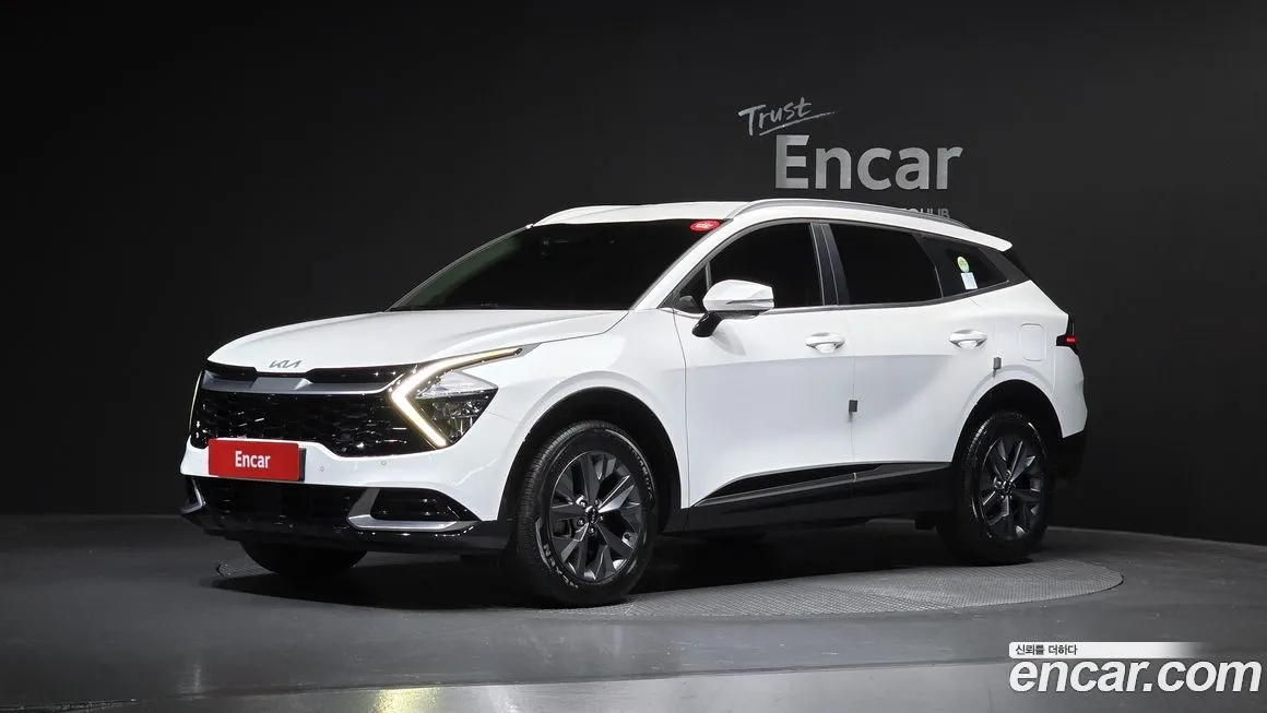 Kia Sportage — фото 1