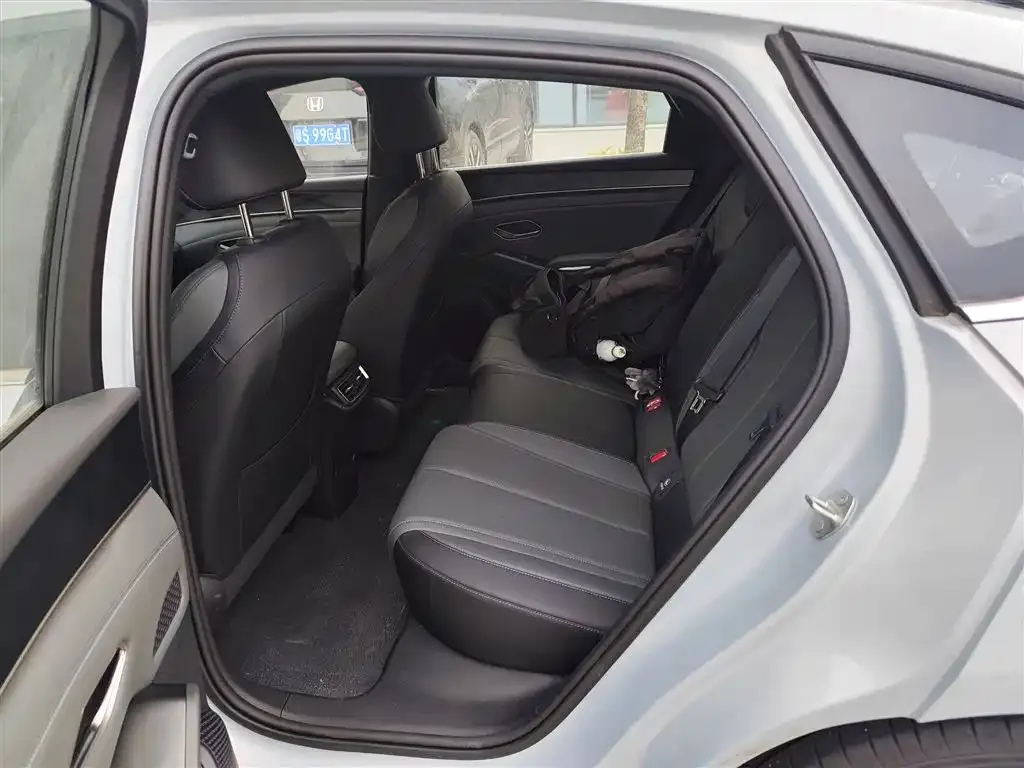 BYD Qin L 2025 из CN, фото 2