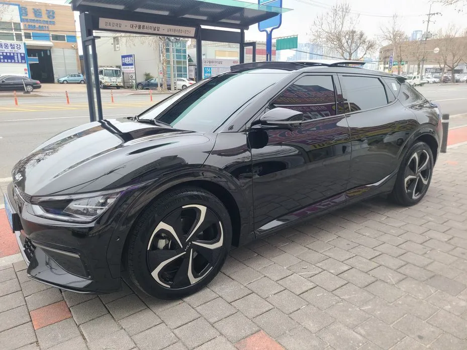 Kia EV6 2023 из KR, фото 8