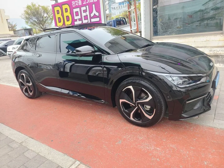Kia EV6 2023 из KR, фото 6