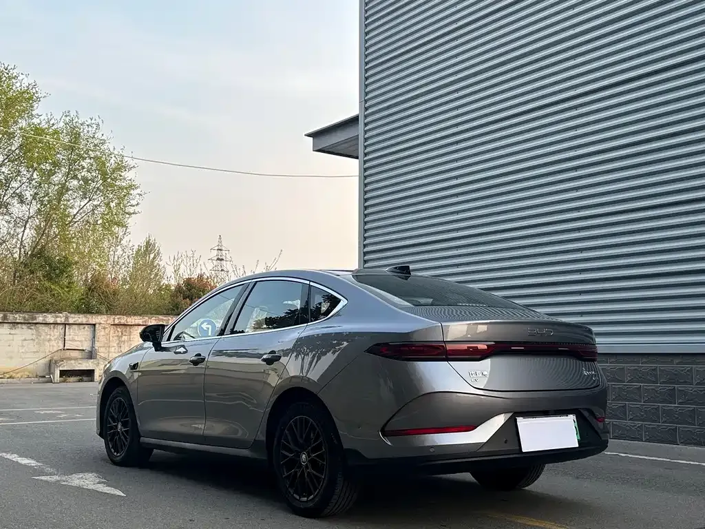 BYD Qin PLUS — фото 7