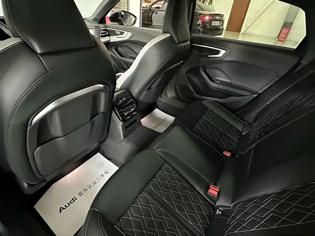 Audi A5L 2025 из CN, фото 5