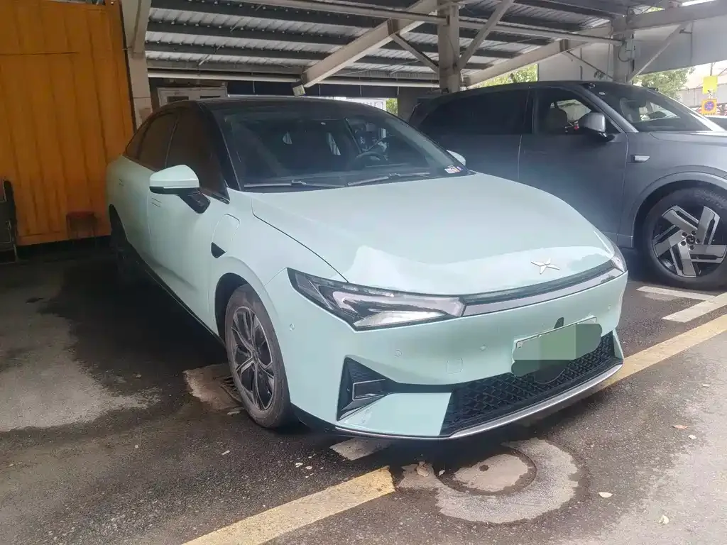 XPeng P5