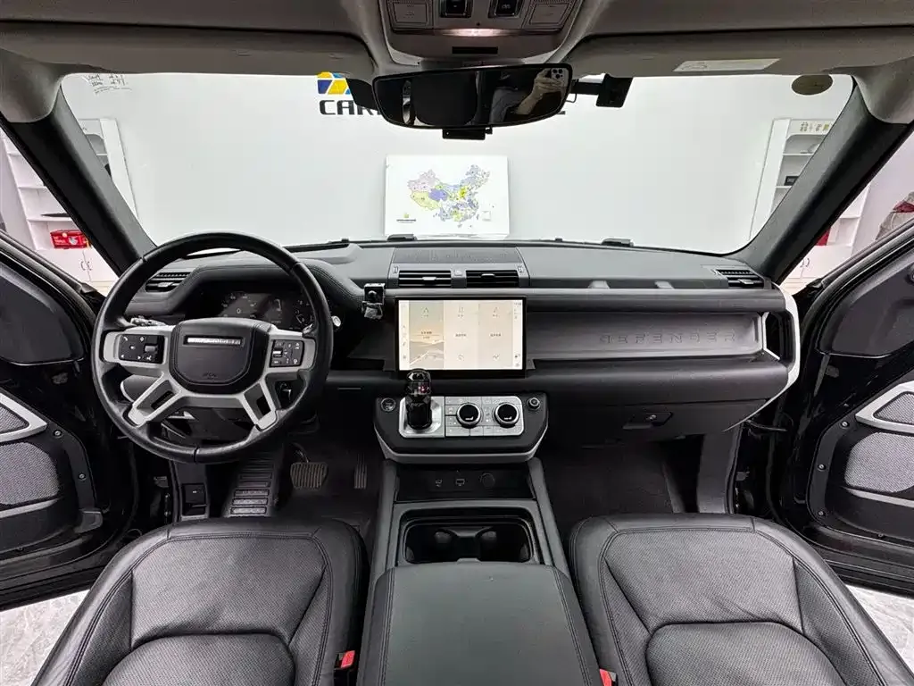 Land Rover Defender — фото 7