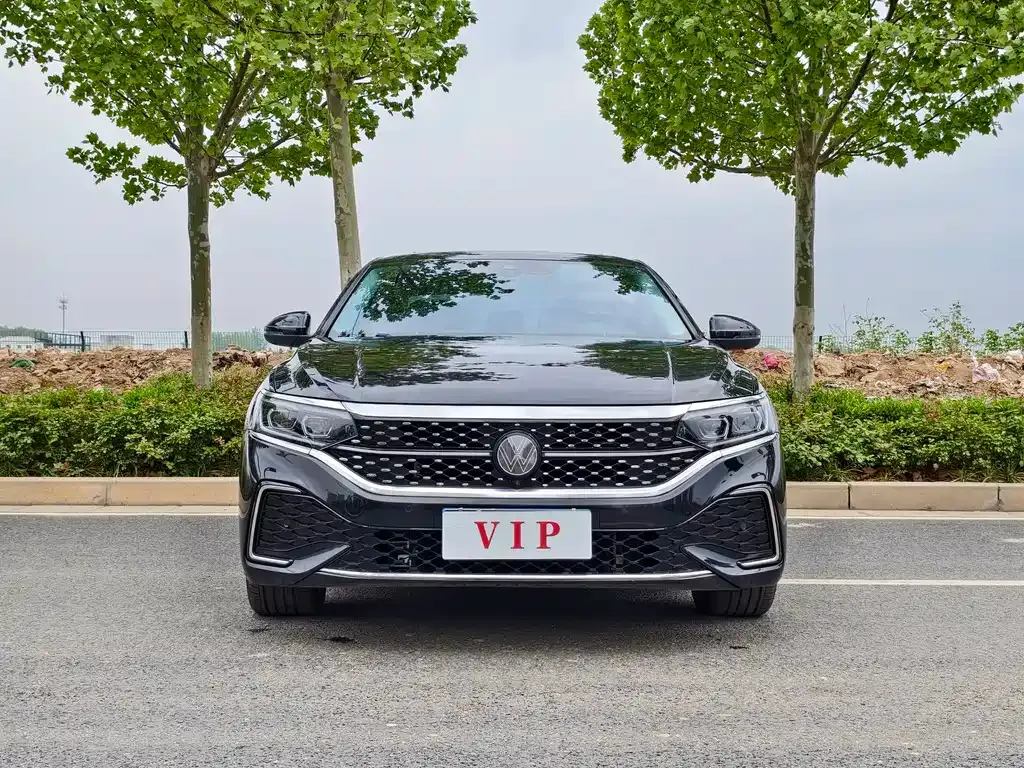 Volkswagen Passat — фото 4