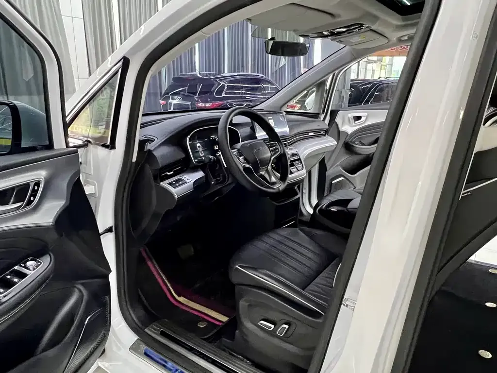 Roewe iMAX8 — фото 3