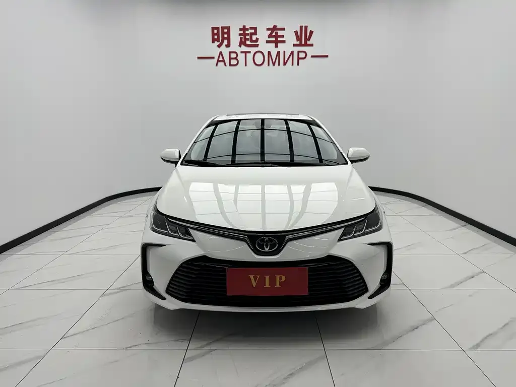 Toyota Corolla — фото 10