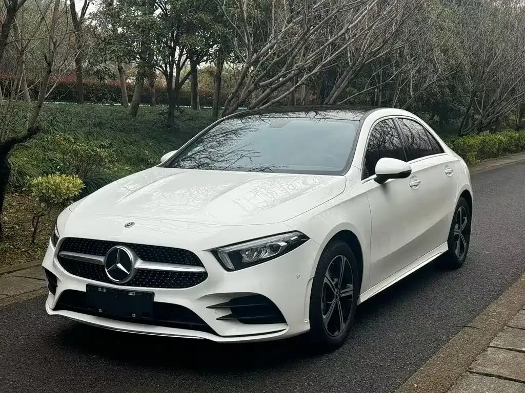 Mercedes-Benz A-Class — фото 1