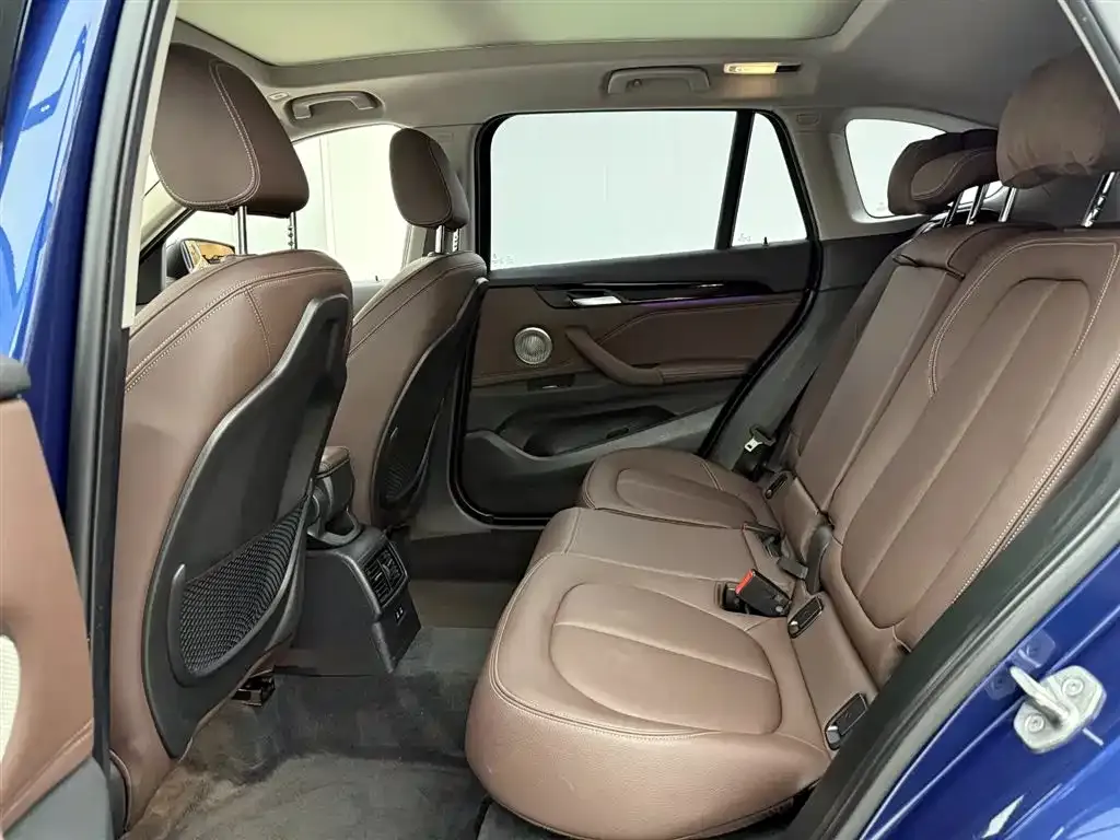 BMW X1 2022 из CN, фото 2