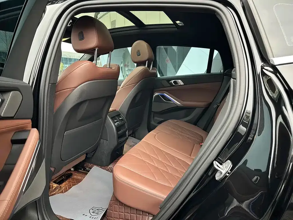 BMW X6 2024 из CN, фото 6
