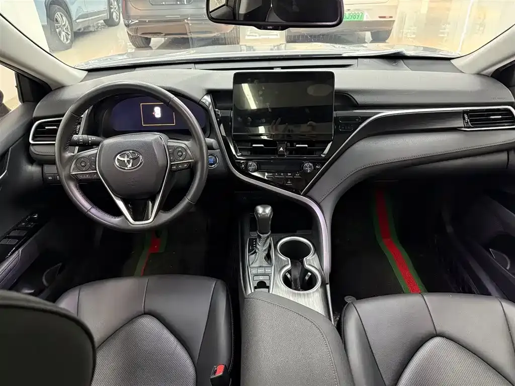 Toyota Camry 2023 из CN, фото 8
