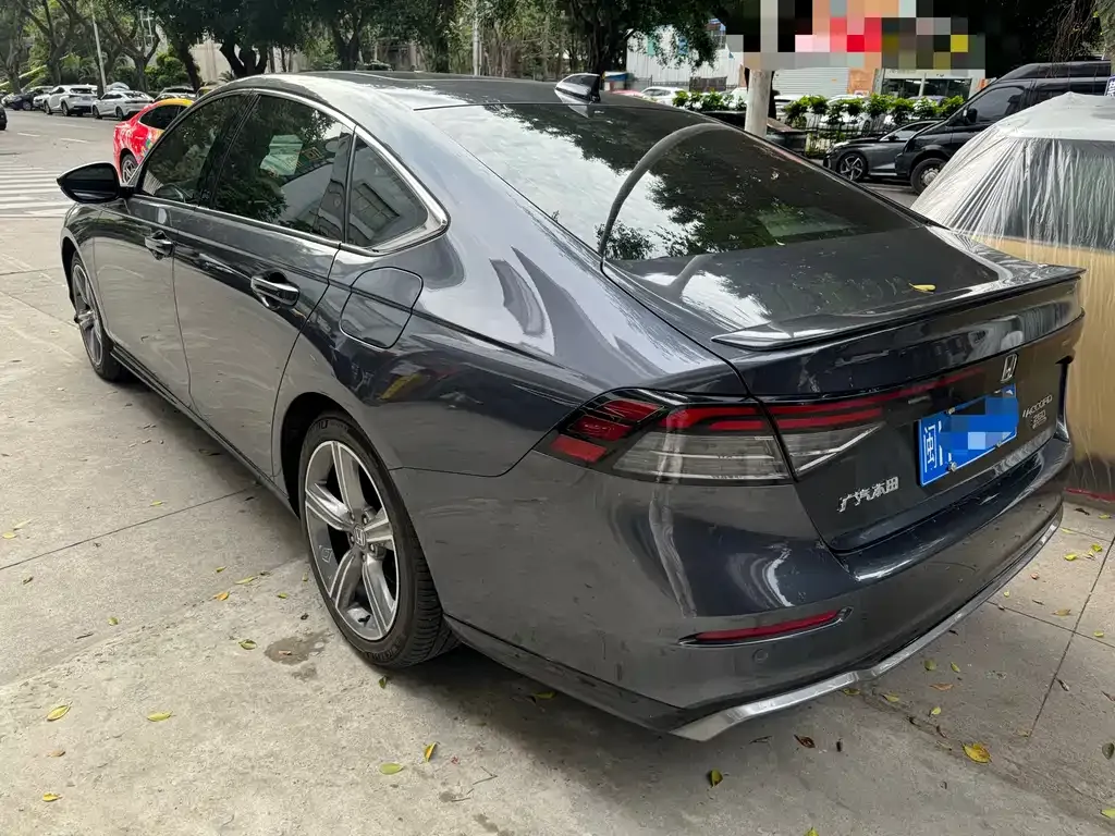Honda Accord — фото 10
