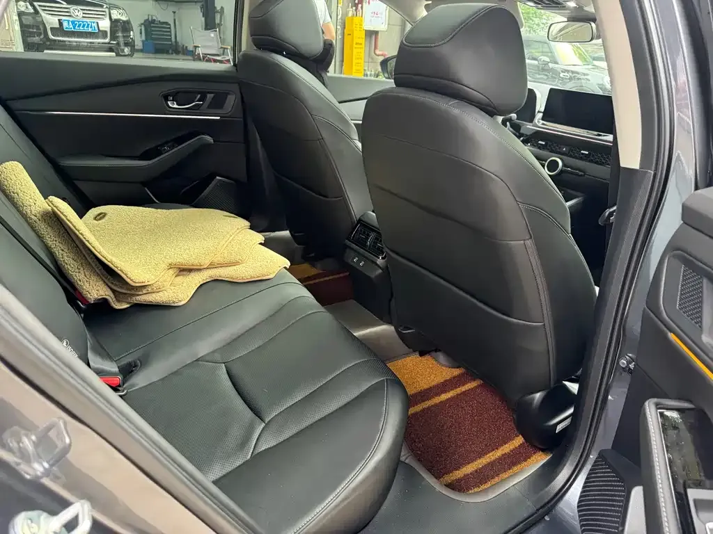 Honda Accord — фото 2