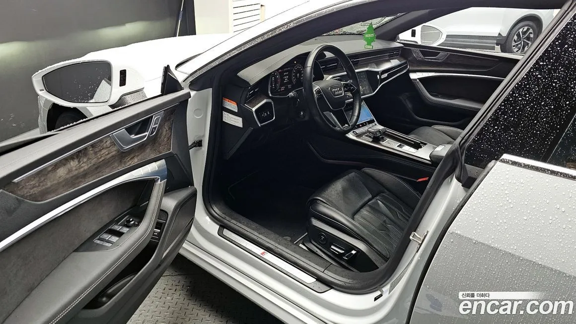 Audi A7 2021 из KR, фото 10