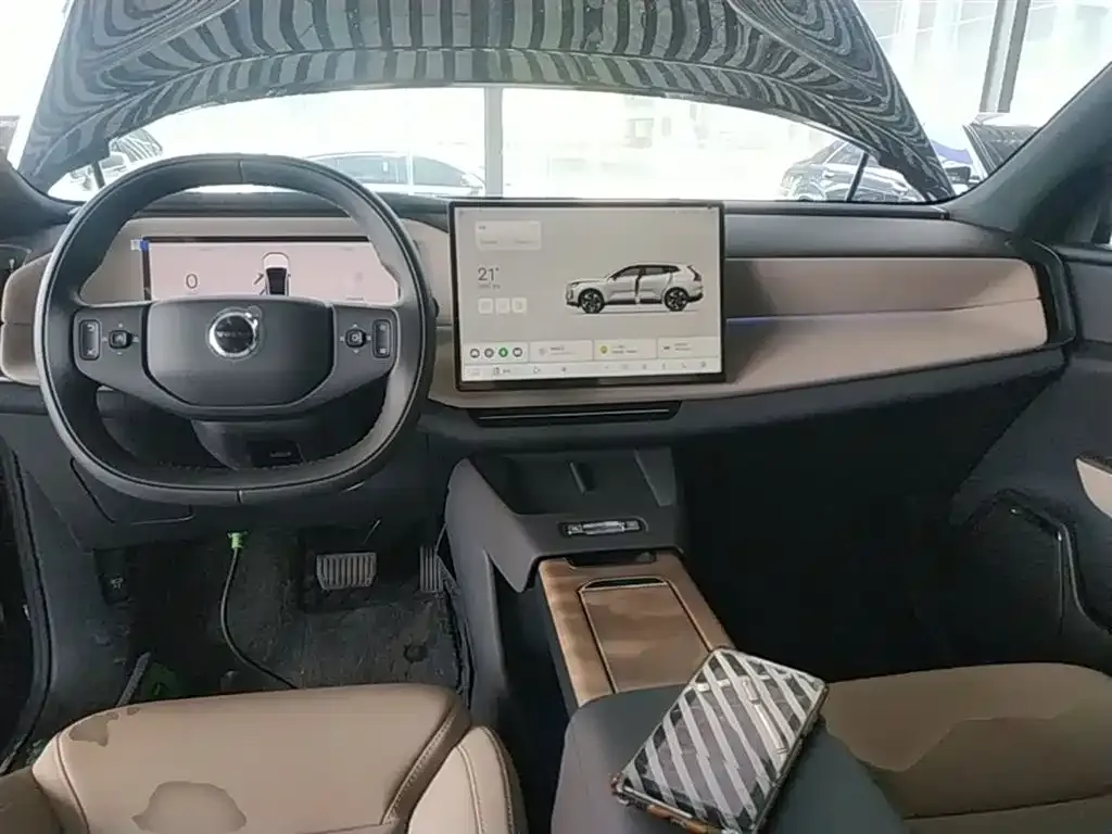 Volvo XC70 Plug-in Hybrid 2026 из CN, фото 4