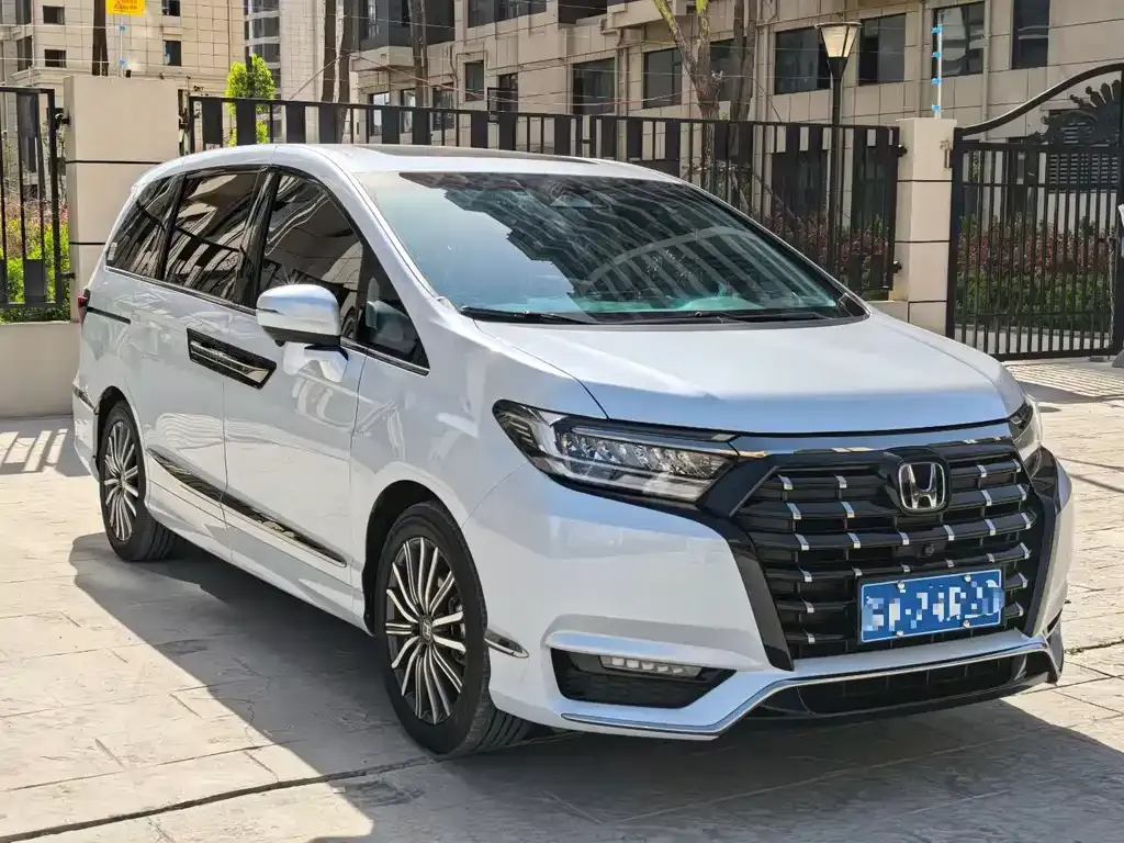 Honda Elysion 2025 из CN, фото 4