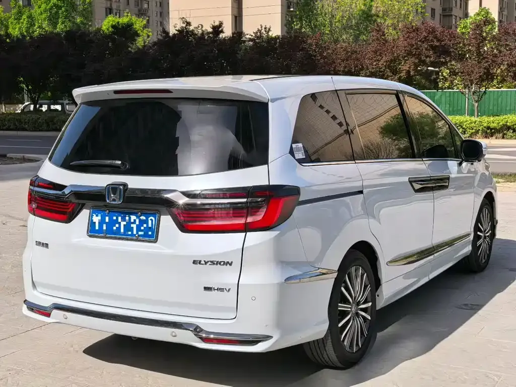 Honda Elysion 2025 из CN, фото 5