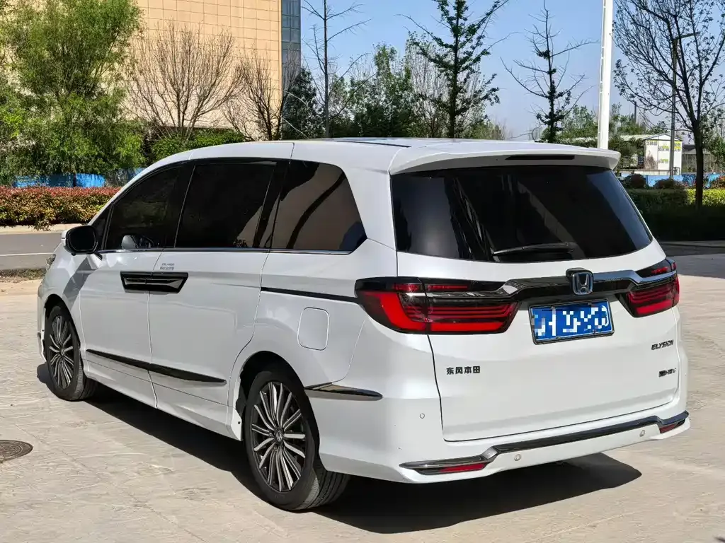 Honda Elysion 2025 из CN, фото 8
