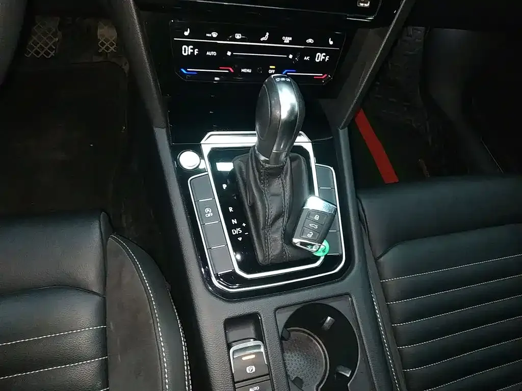 Volkswagen Magotan 2021 из CN, фото 3