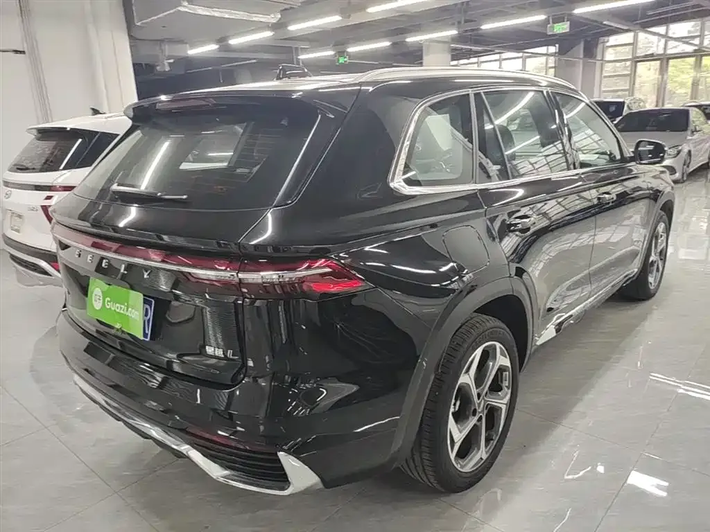 Geely Xingyue L — фото 4