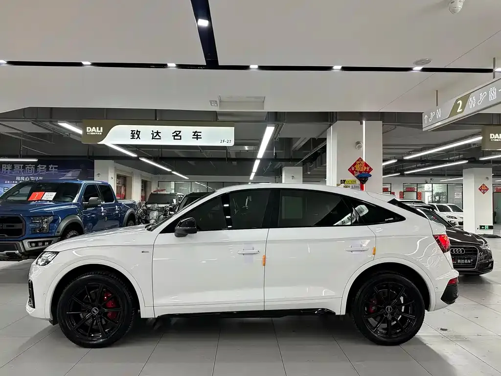 Audi Q5L Sportback 2021 из CN, фото 9