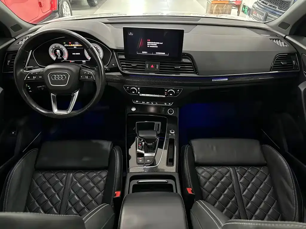 Audi Q5L Sportback 2021 из CN, фото 2