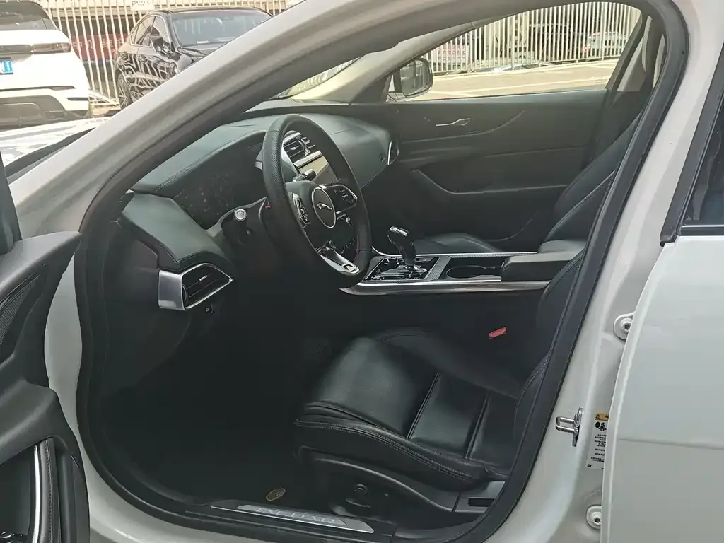 Jaguar XEL 2021 из CN, фото 8