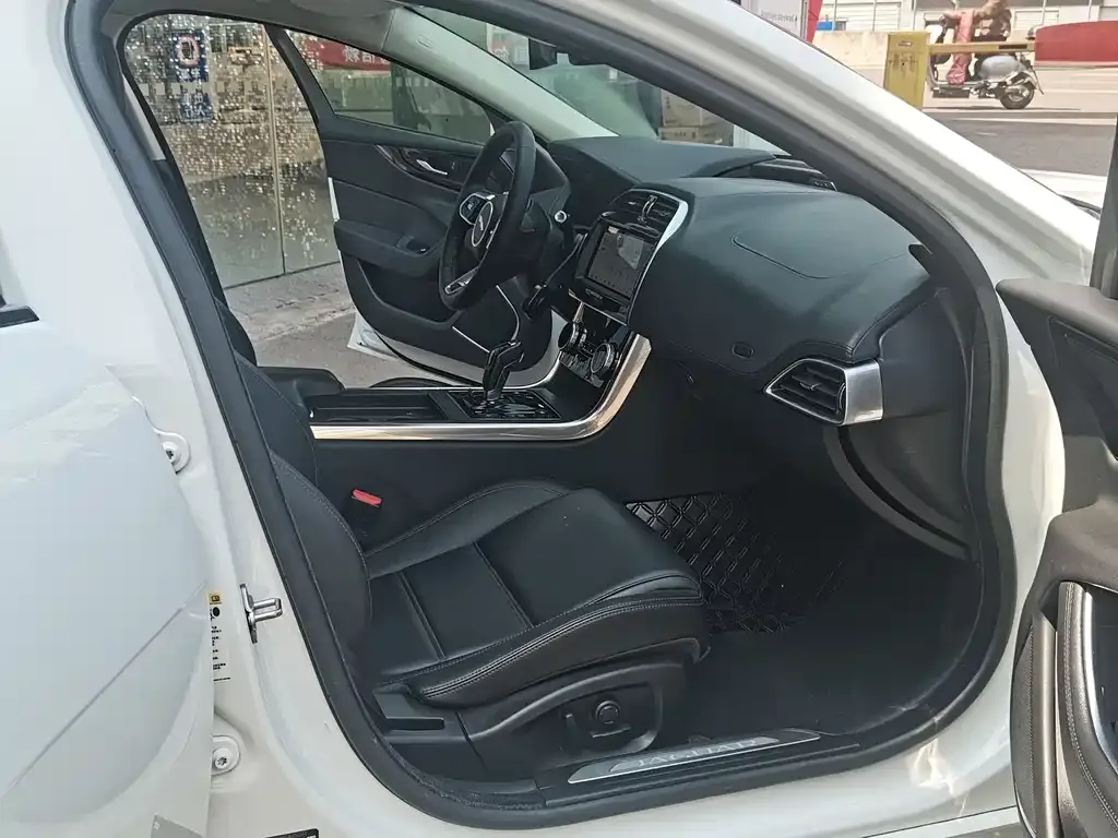 Jaguar XEL 2021 из CN, фото 7