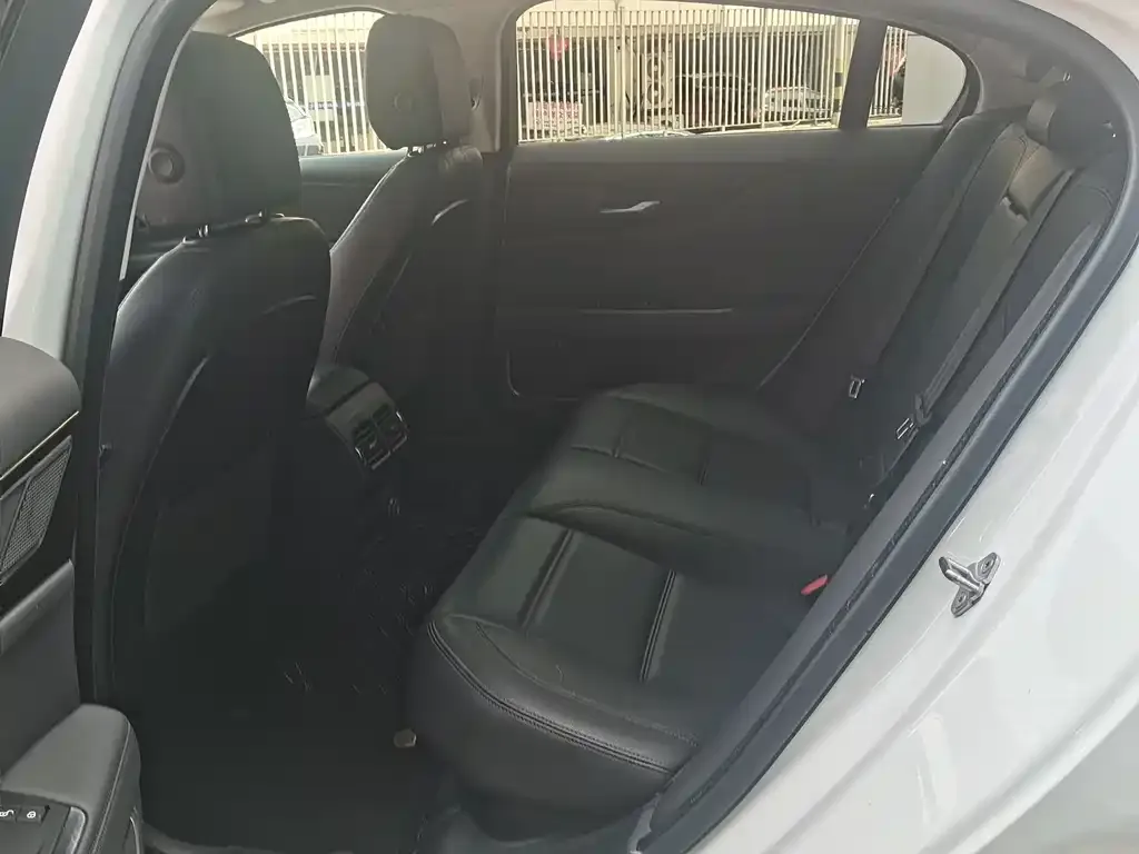 Jaguar XEL 2021 из CN, фото 6