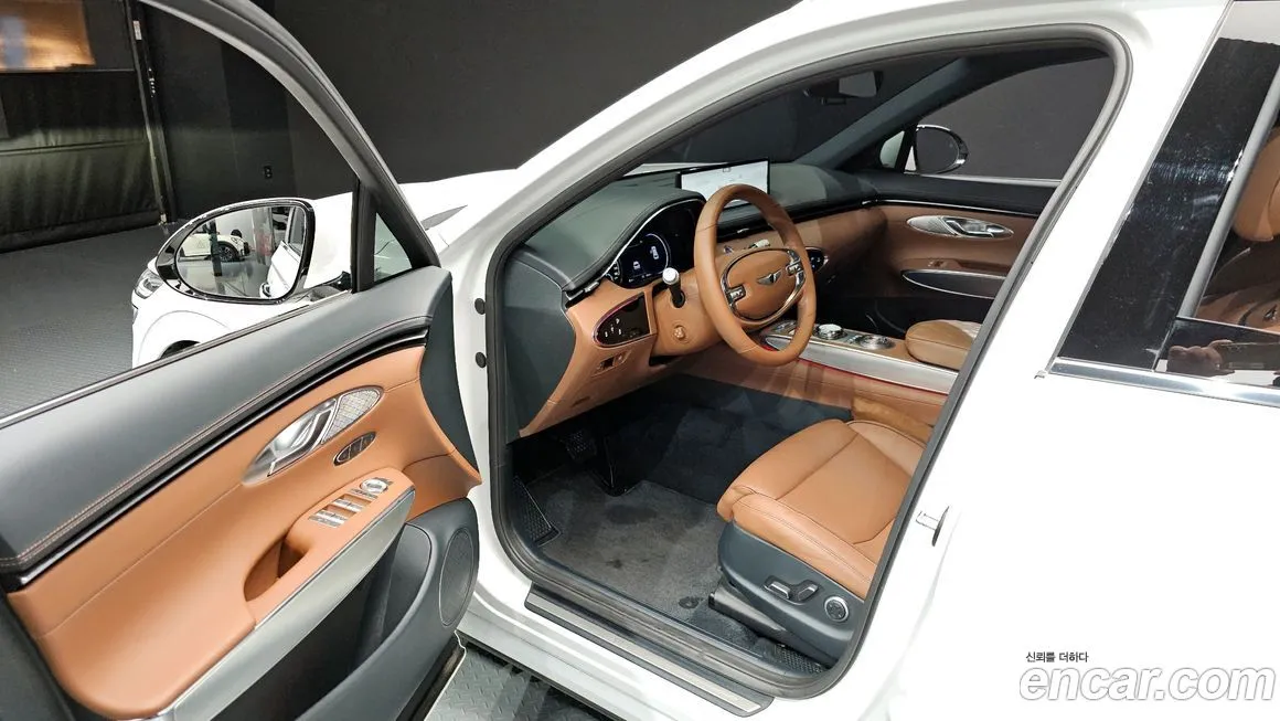 Genesis GV70 — фото 10