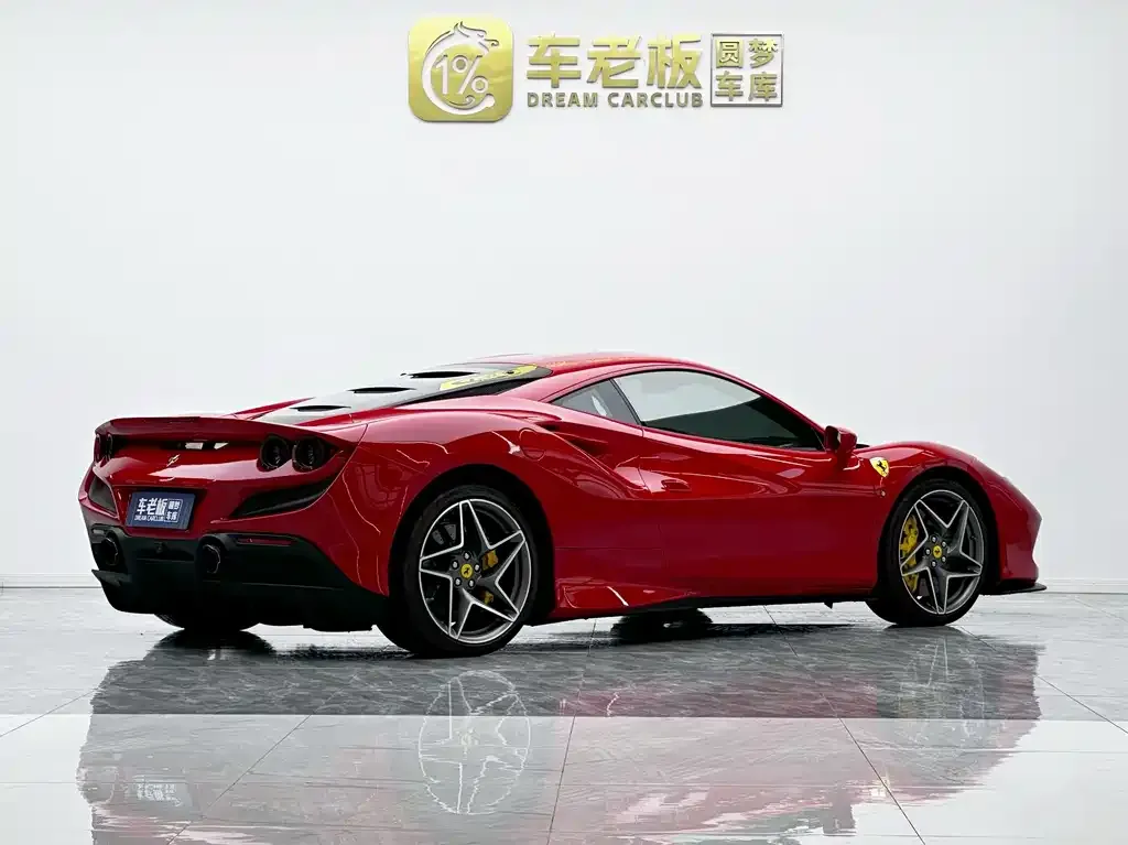 Ferrari F8 — фото 3