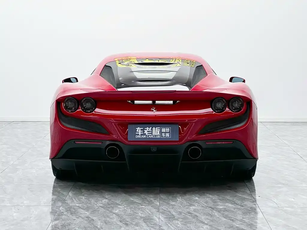 Ferrari F8 — фото 7
