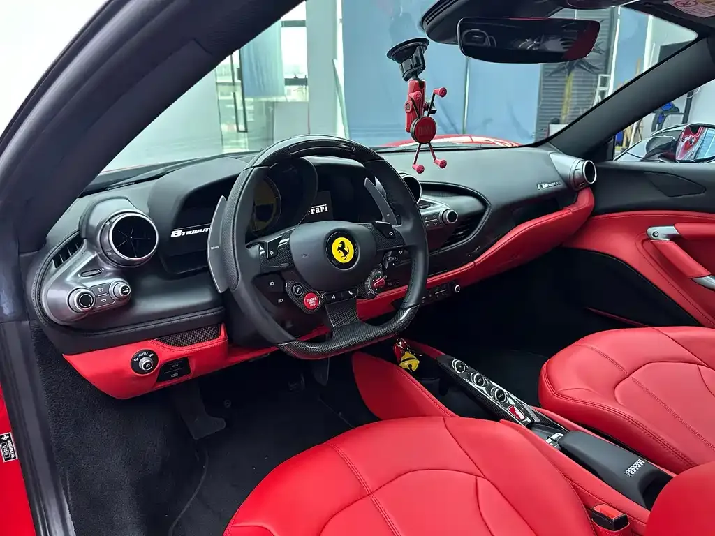 Ferrari F8 — фото 9