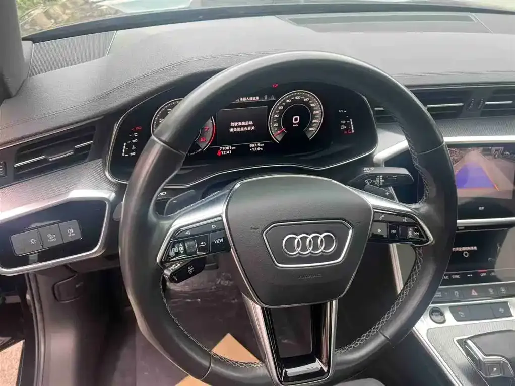 Audi A6L — фото 5