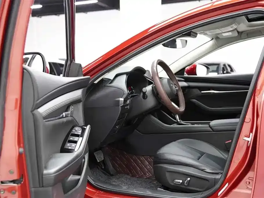 Mazda 3 Axela 2021 из CN, фото 10