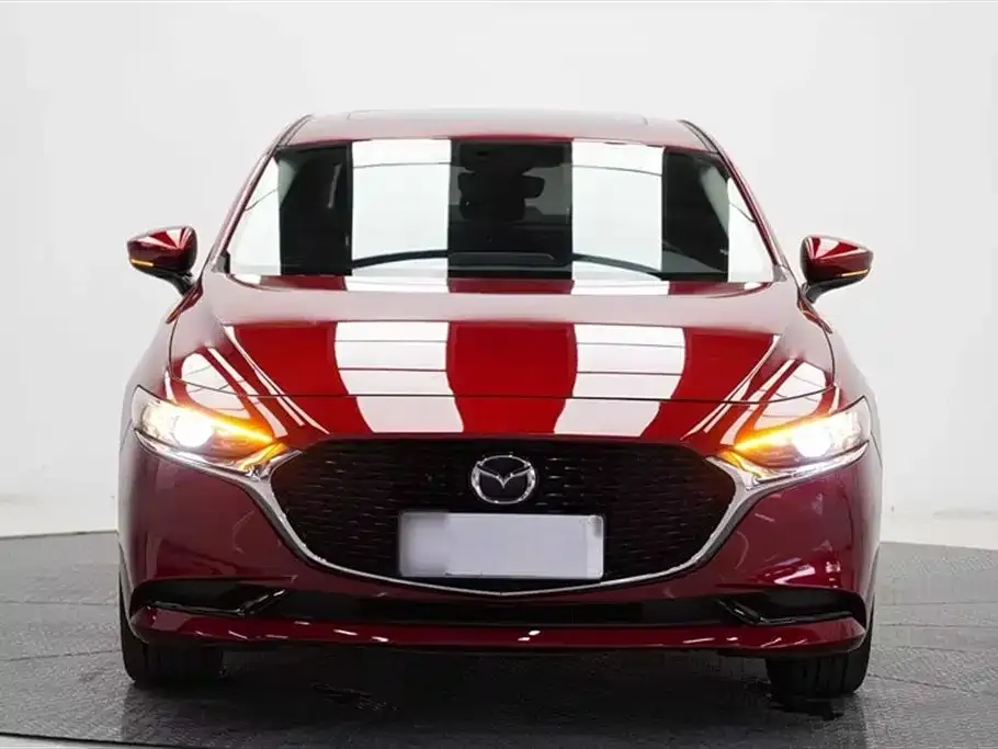Mazda 3 Axela 2021 из CN, фото 3