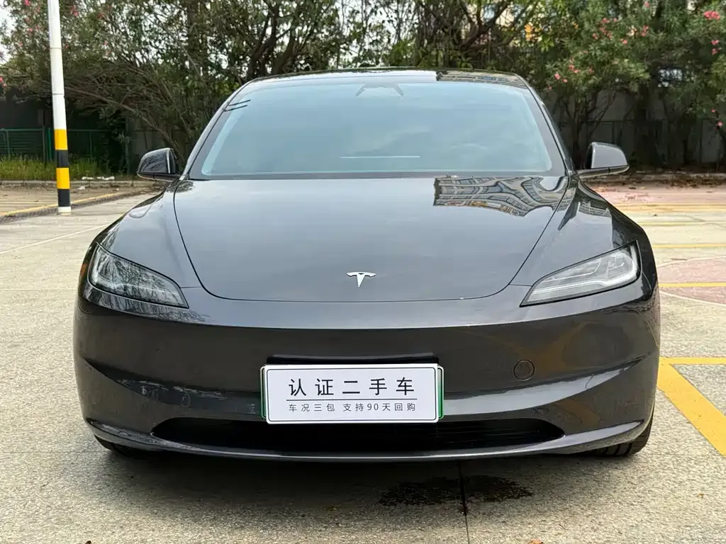 Tesla Model 3 — фото 2