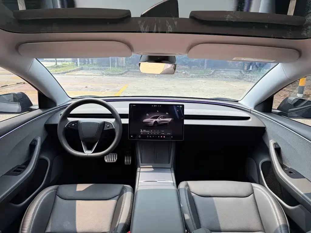 Tesla Model 3 — фото 3