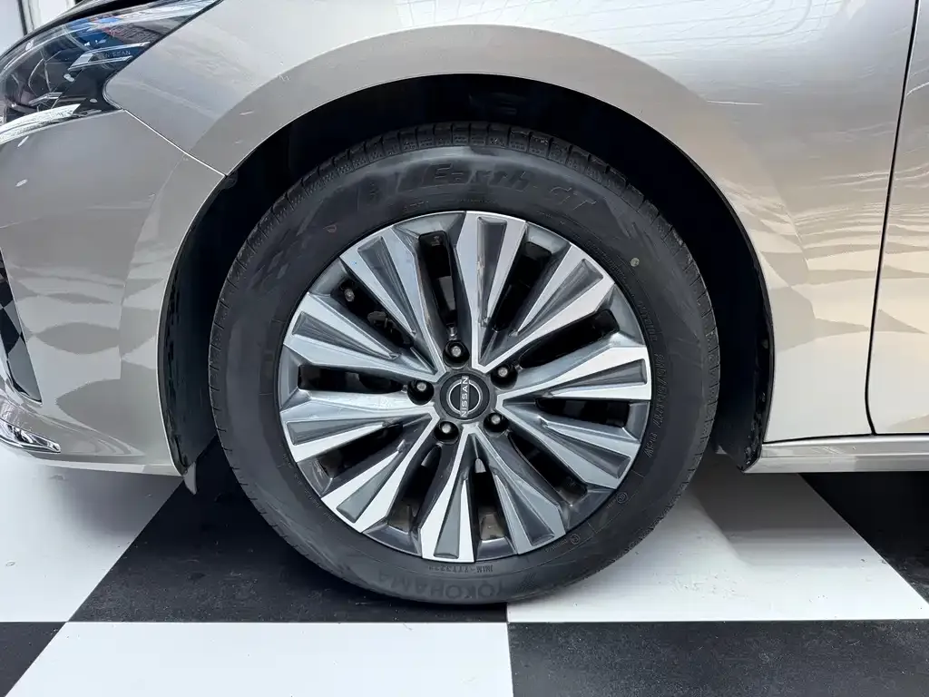 Nissan Teana — фото 4