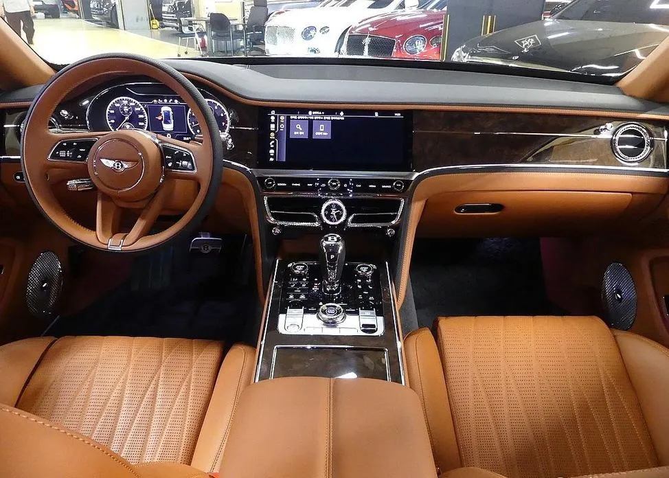 Bentley Flying Spur 2022 из KR, фото 8