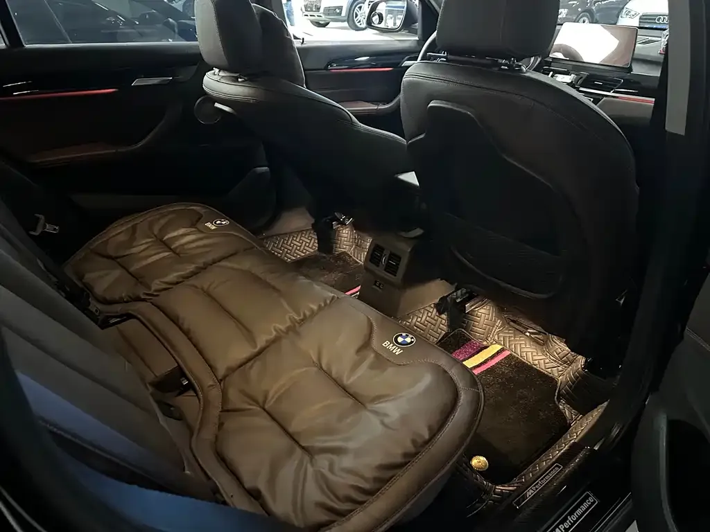 BMW X1 — фото 6