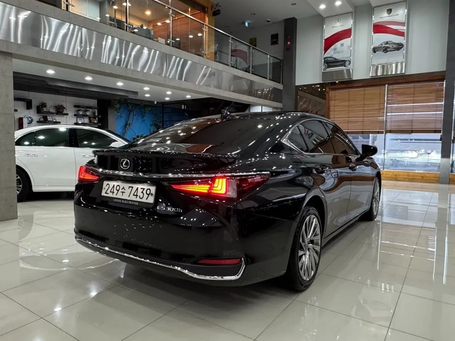 Lexus ES 2025 из KR, фото 3